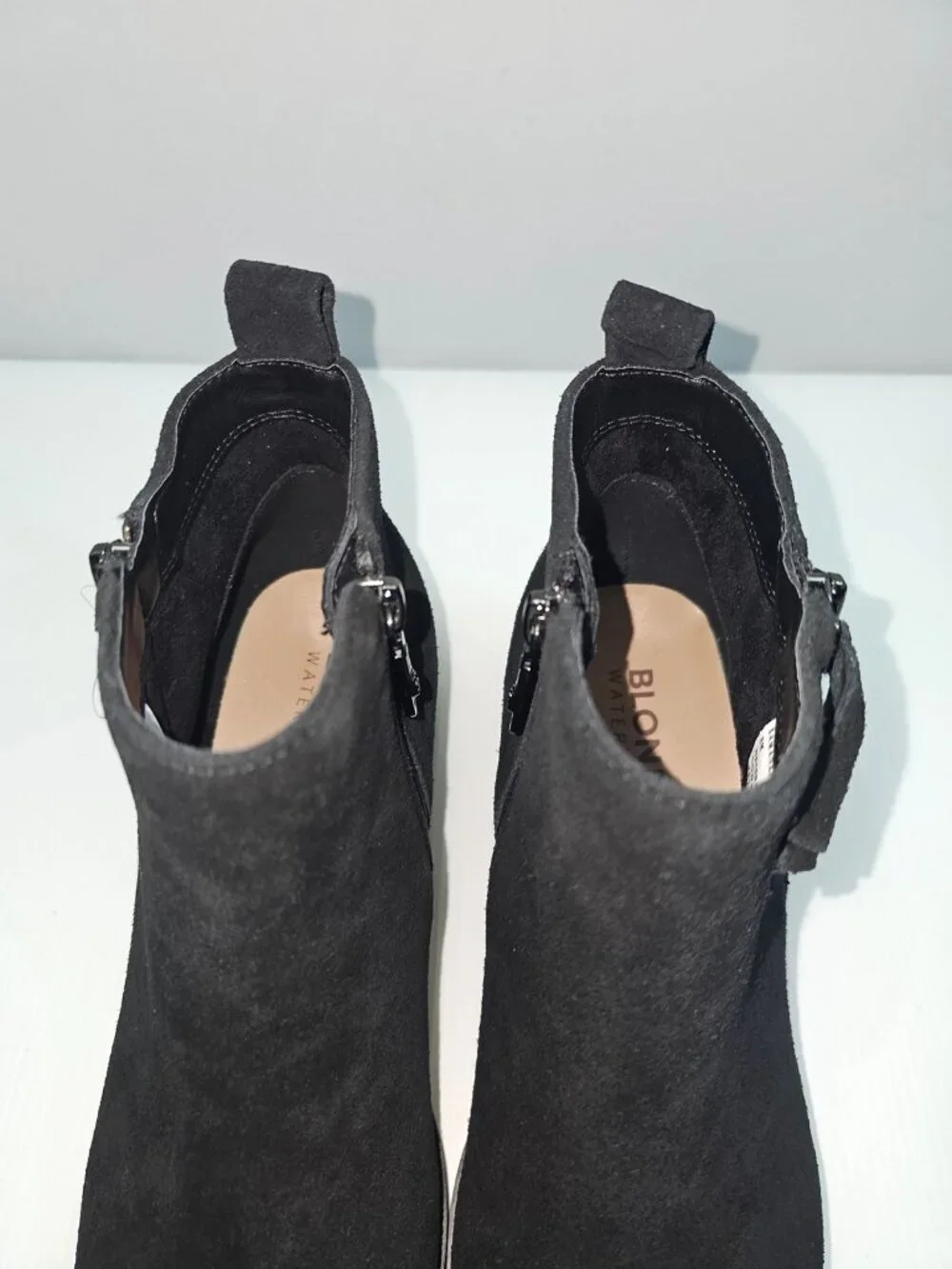 Blondo Samara Waterproof Ankle Boot Black Suede Block Heel Womens 8 NEW